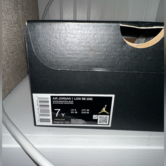 Air Jordan 1 Low SE | Industrial blue | GS size 7 | Womens 8.5 - Picture 9 of 9